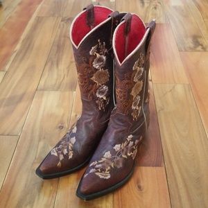 Womens maci bean cowboy boots 8.5